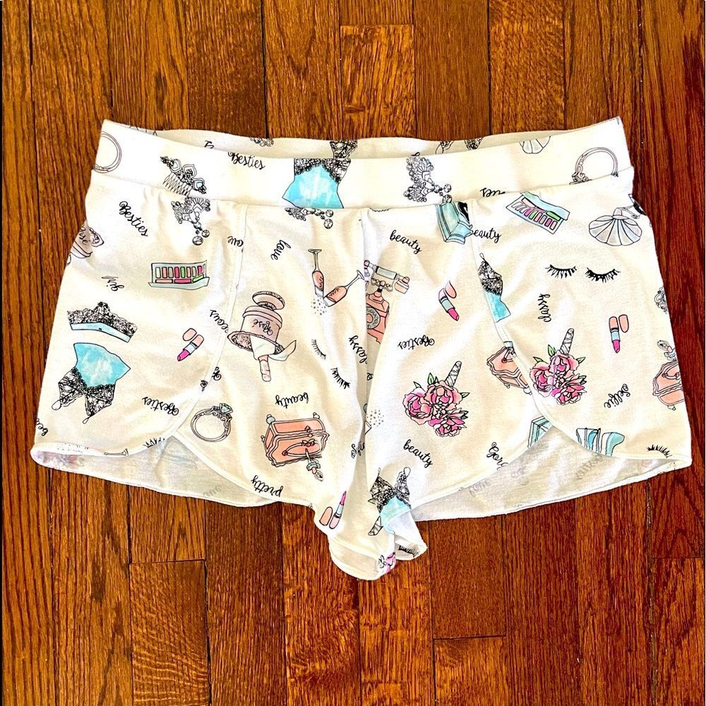 Secret Treasures White Boudoir Shorts Med 8/10